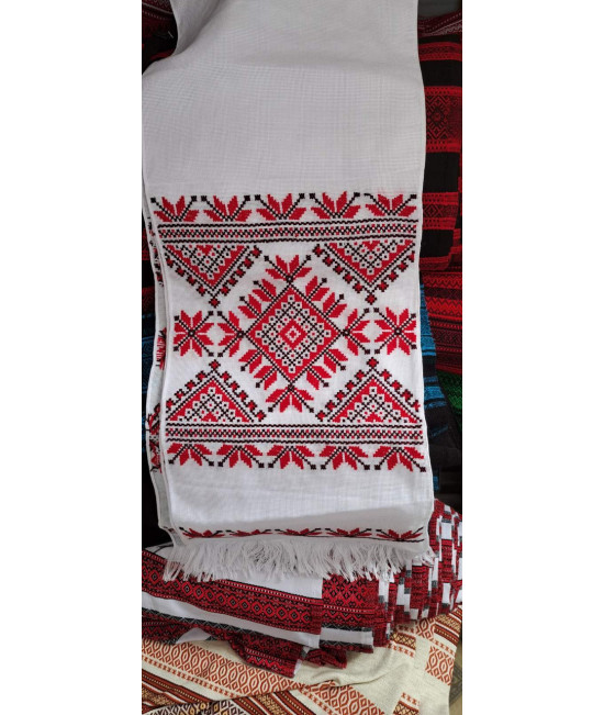 Український рушник, вишитий хрестиком, червоний ( орнамент)